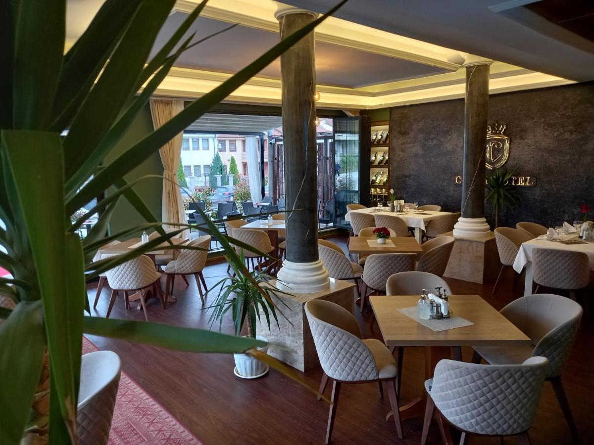 Conti Hotel & Restaurant Gjakova エクステリア 写真