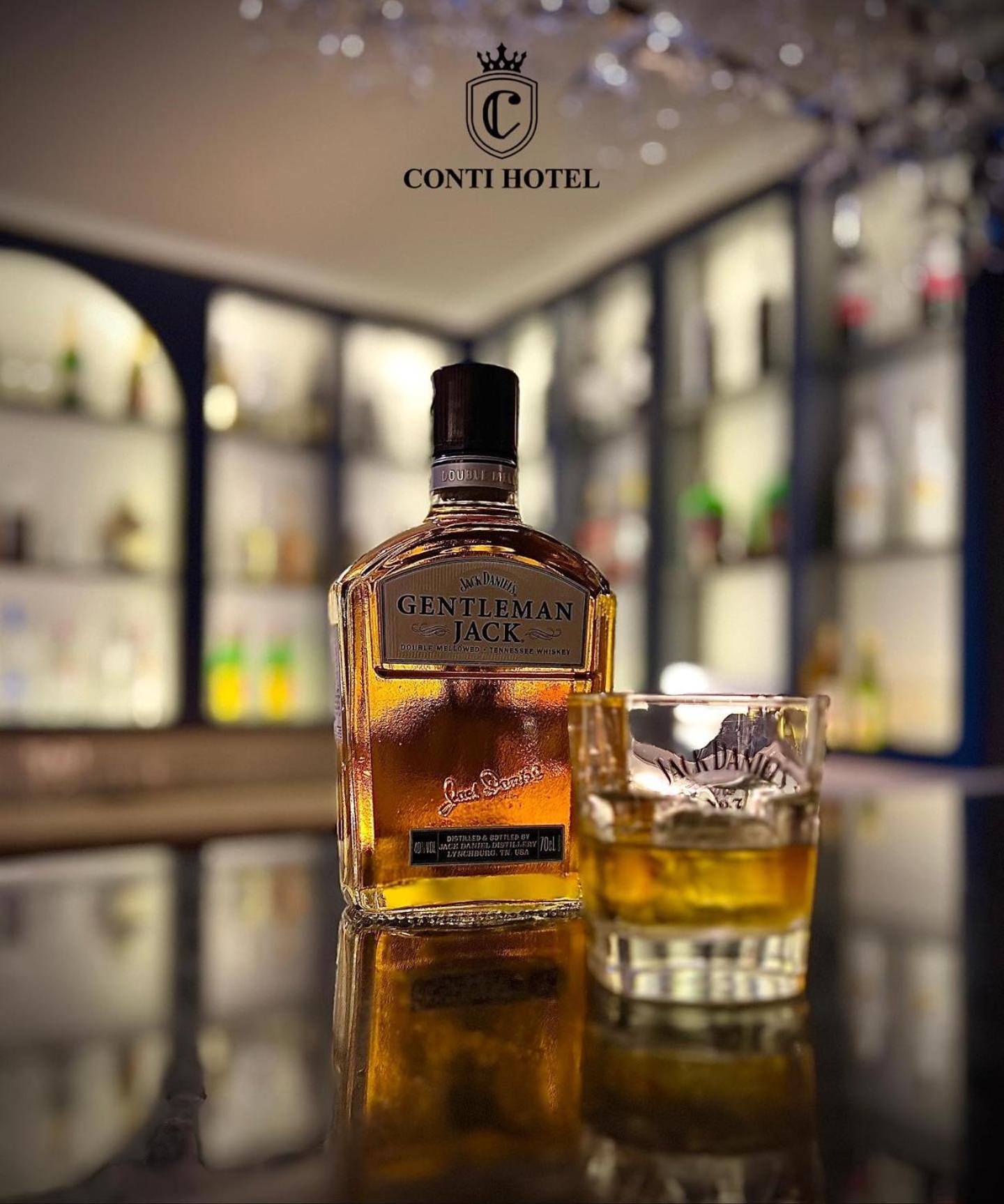 Conti Hotel & Restaurant Gjakova エクステリア 写真